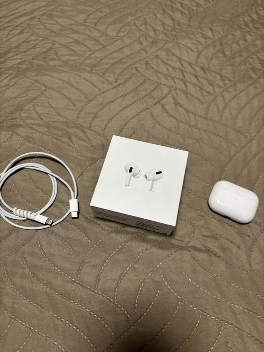 Airpods Pro 1st Gen MagSafe