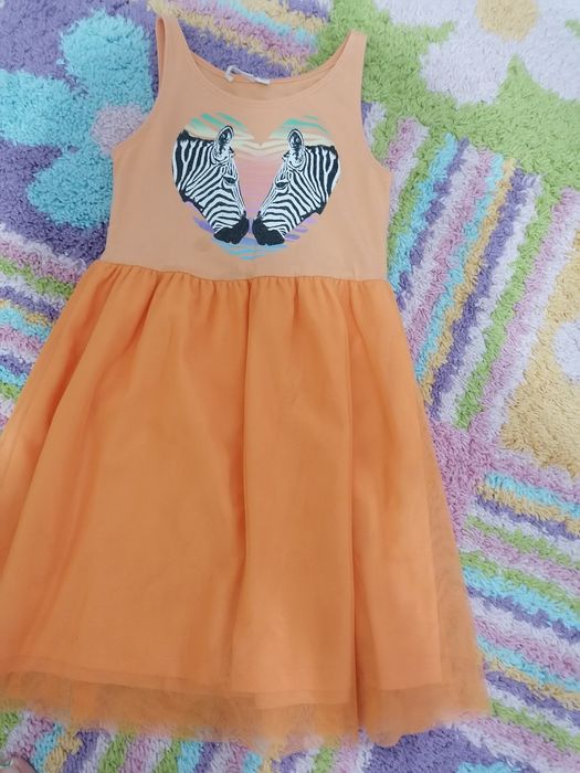 Рокли за момиче, запазени без никакви забележки