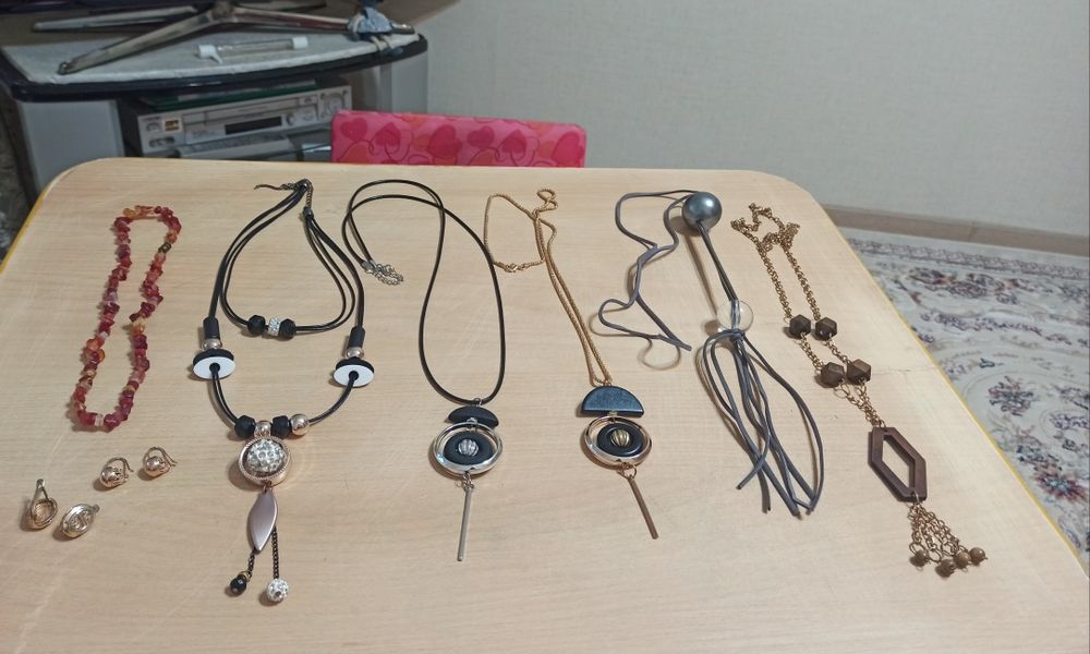 Продам бежутерию