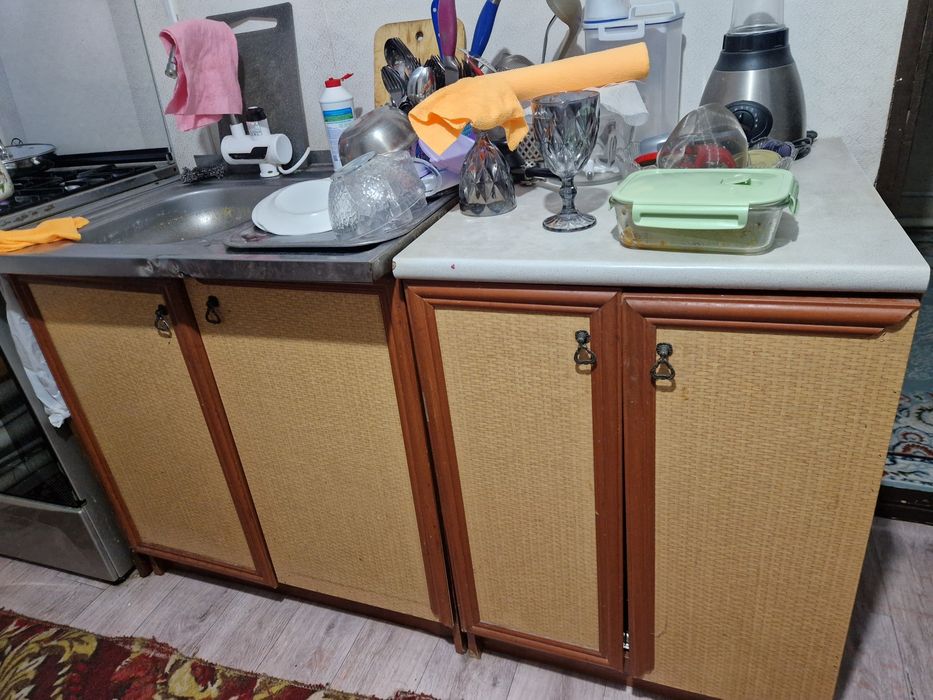Продаётся прихожая, газ