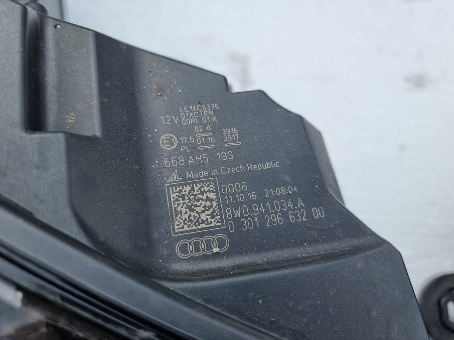Far audi a4 b9 full led matrix stanga dreapta 8w0941033 8W0941034