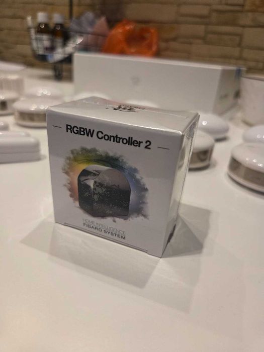KIT SMART HOME Fibaro HC2 | Z-Wave | Centrala Sistem Casa Inteligenta | +33 Senzori alarma, fum, apa, miscare, lumina, usa/fereastra