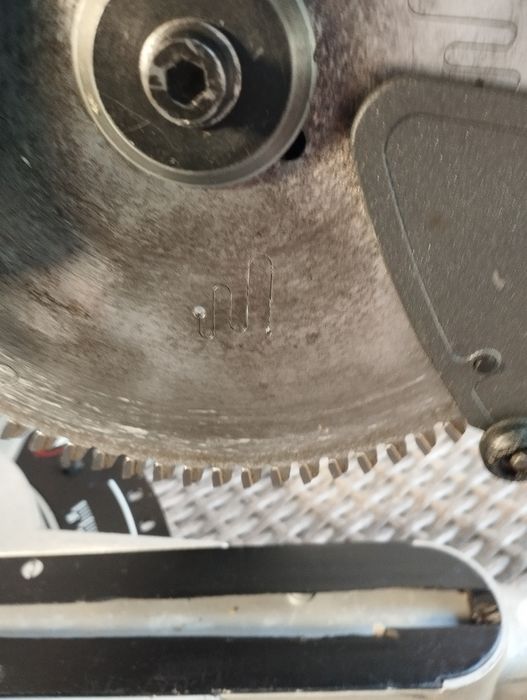 Настолен циркуляр Пендула Würth PS 270