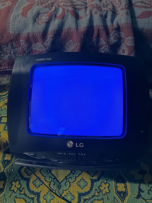 Продам телевизор LG в идеальном состоянии.