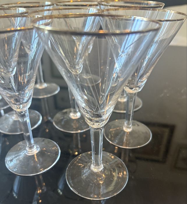 Кристални чаши със столче