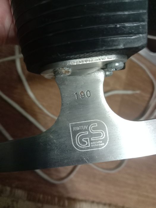 Продам детский Коньки в отличном состояний