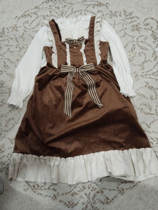 Платье на девочку 134 140