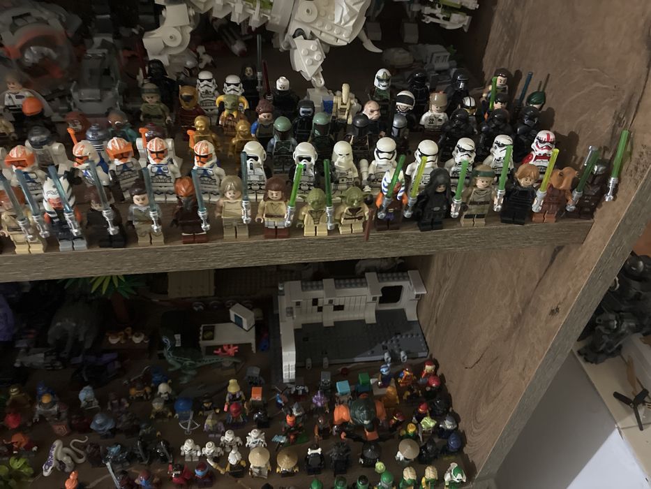 Vand minifigurine lego star wars marvel orice tip doriti