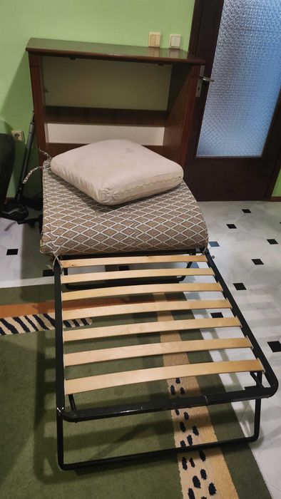 Падащо легло-шкаф