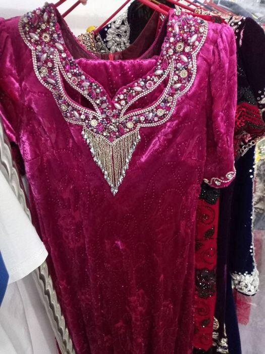 Продаётся платье