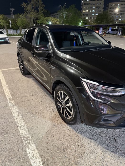 Машина Renault Arkana 1.3 турбо