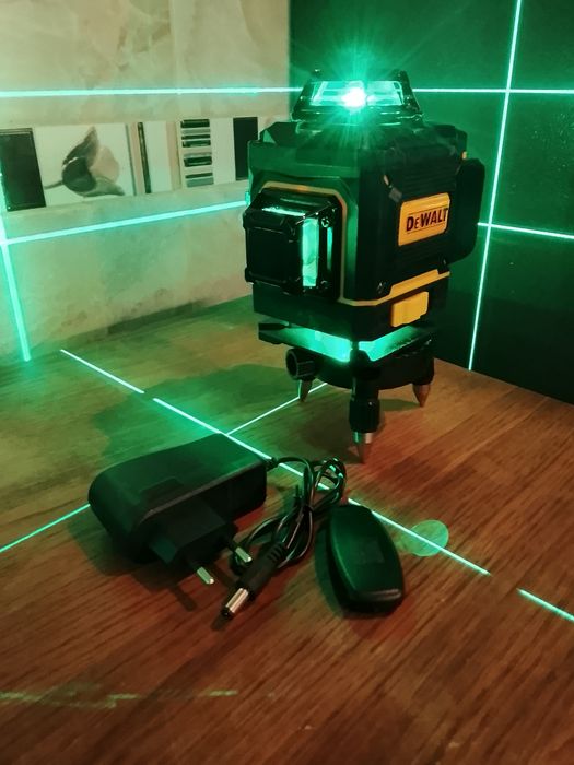 Nivel laser DeWalt cu 16 linii Nou