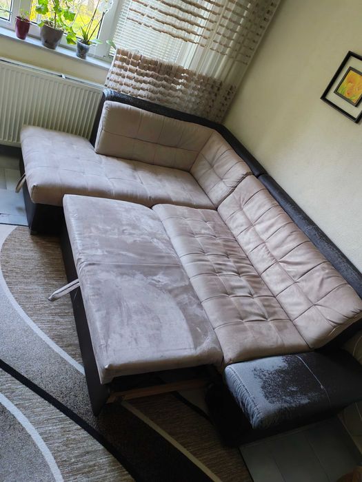 Разтегателен диван с ракла