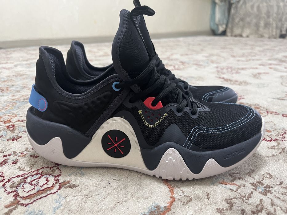 Li-Ning Wade Ice Blood V2 — оригинал, 41 размер