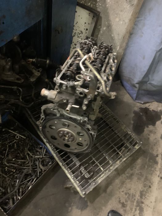 Продам двигатель 1az-fse на разбор