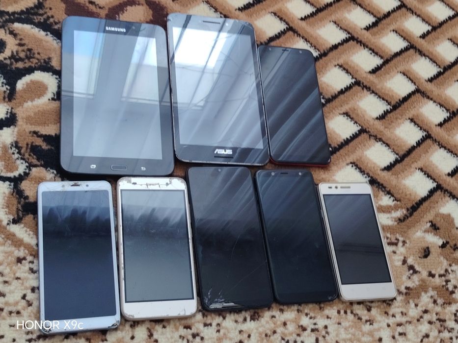 Продам телефоны б/у