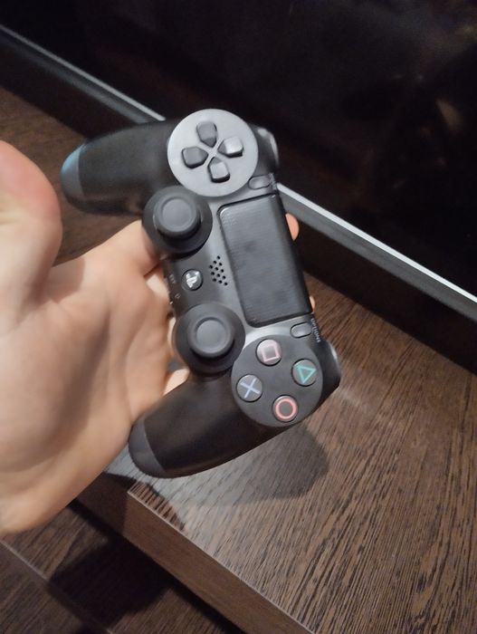 Продам джостики ps4 dual shock