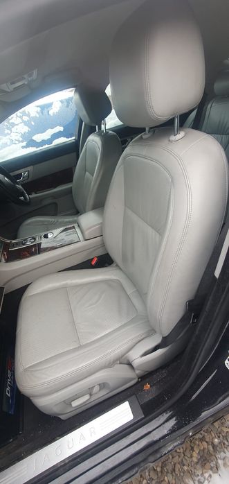 Camera marsarier Jaguar XF an 2008 bi-turbo 2.7 tdv6 207 cp tip 276DT