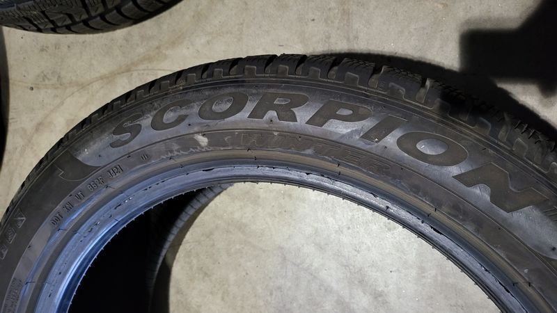 255/45/20//235/50/20 PIRELLI 4бр