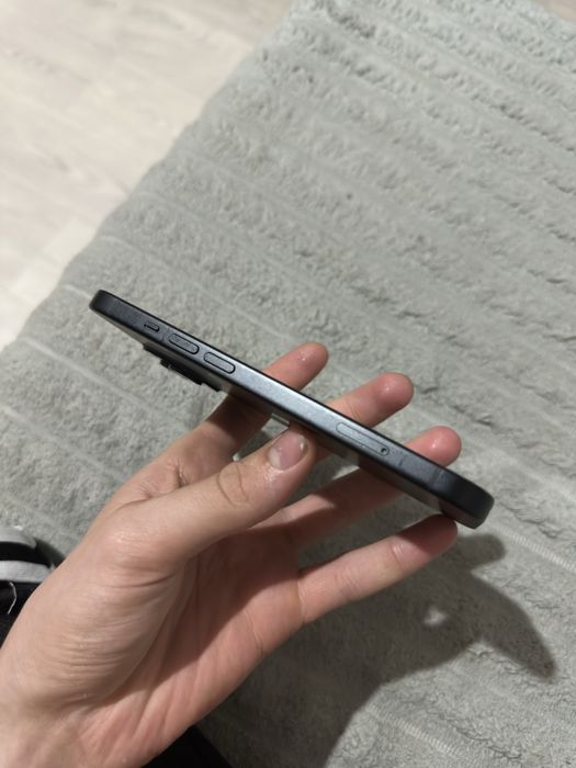 Iphone 15 256гб , 87%акб