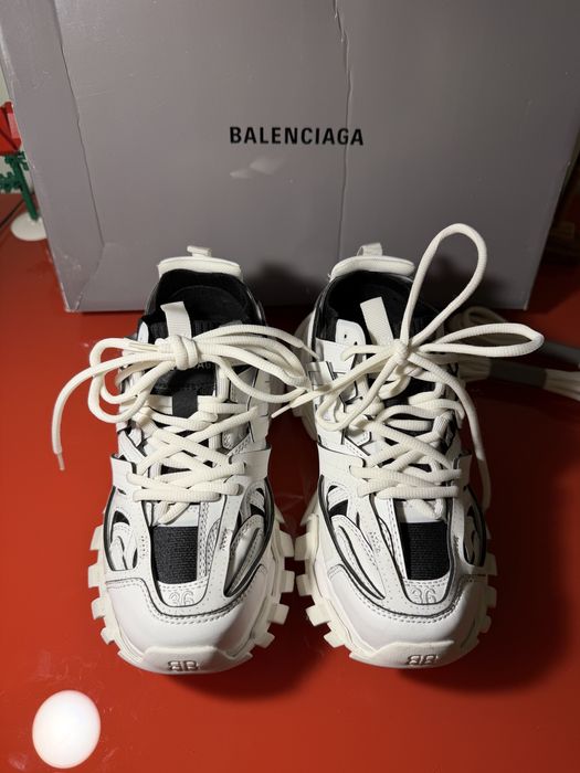 Balenciaga Track 36