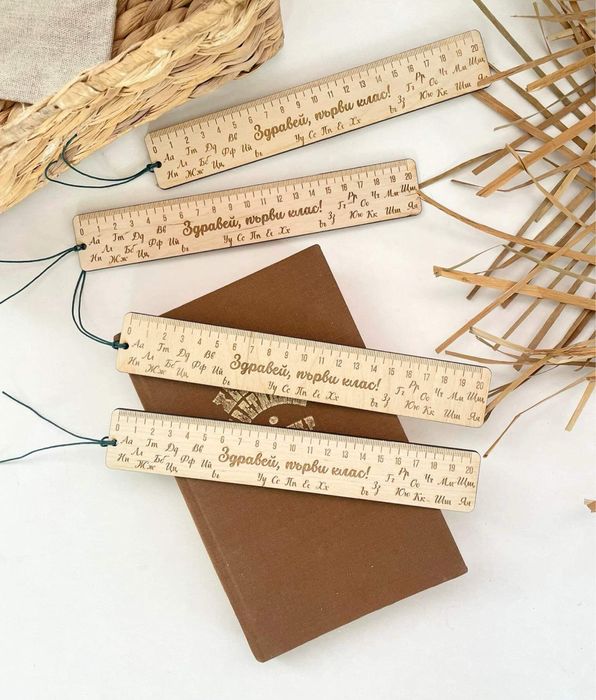 Гравирани дървени линии