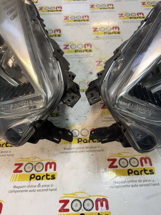 Far stanga dreapta xenon Ford Kuga 2 facelift 2016-2020