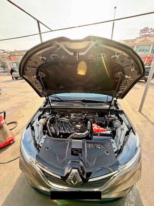 Renault Arkana (Франция)