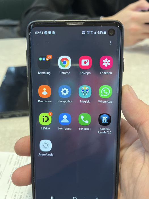 Продам samsung s 10