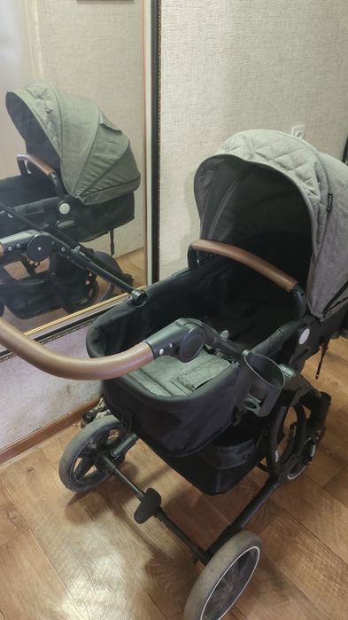 Продам коляску б/у