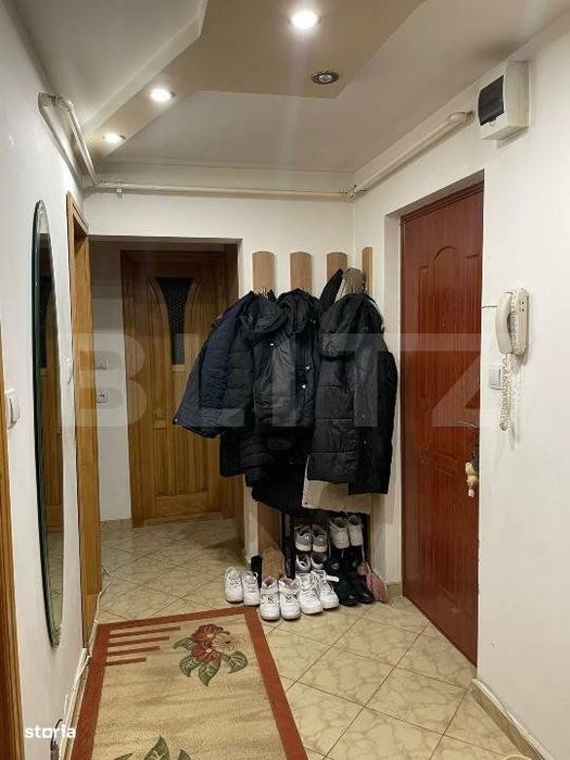 Apartament cu 3 camere, 67 mp, zona Stefan cel Mare