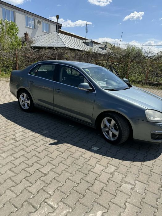 VOLKSWAGEN Jetta 2007 — imagine 4