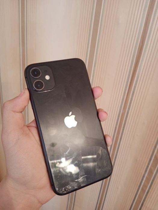 Продам Iphone 11