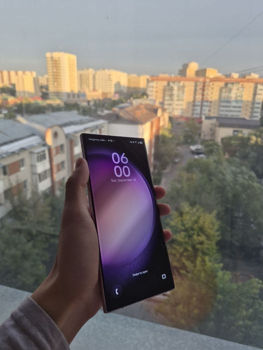 Продам Samsung S23 Ultra 12/256