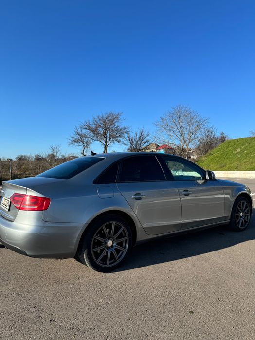 Vand Audi A4 B8 2009