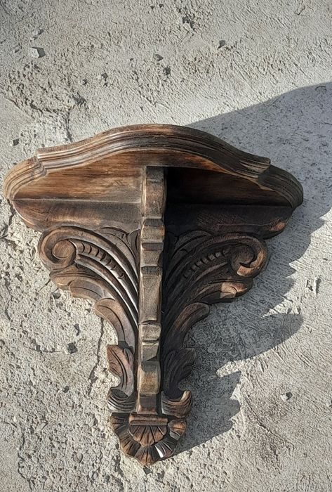 Suport de perete lemn masiv, sculptat manual, stil baroc