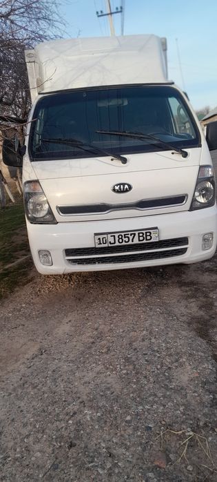 Киа бонго сотилади