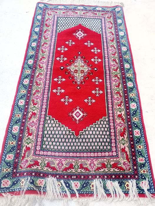 Истински персийски килими