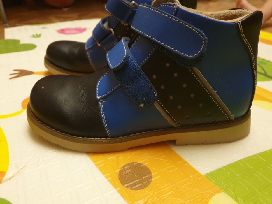 Продам ортопедические ботинки