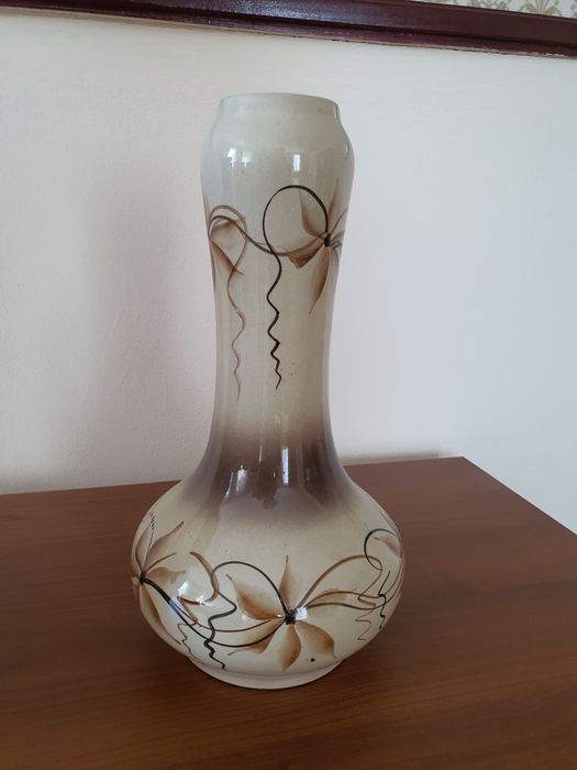 Вазы фарфоровые, керамические