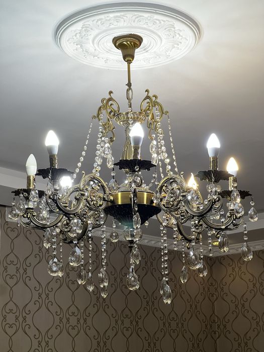 Люстра в гостиную