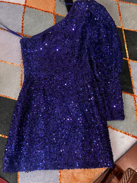 Haine de damă,  rochii