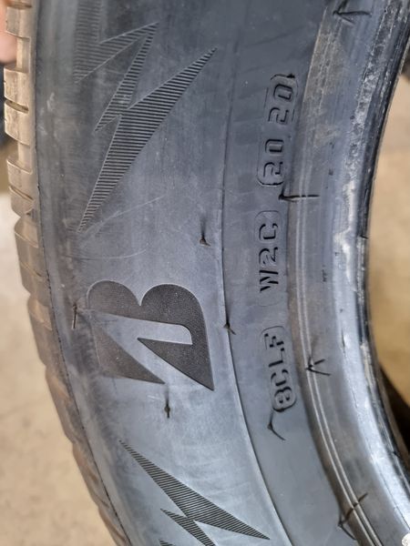 215/65/17 BRIDGESTONE 4бр