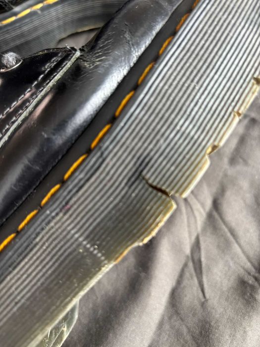 Обувки Dr. Martens