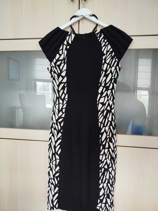 Стилна коктейлна рокля