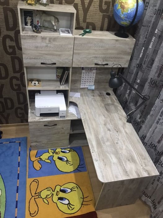 Стол угловой, письменный и шкаф угловой