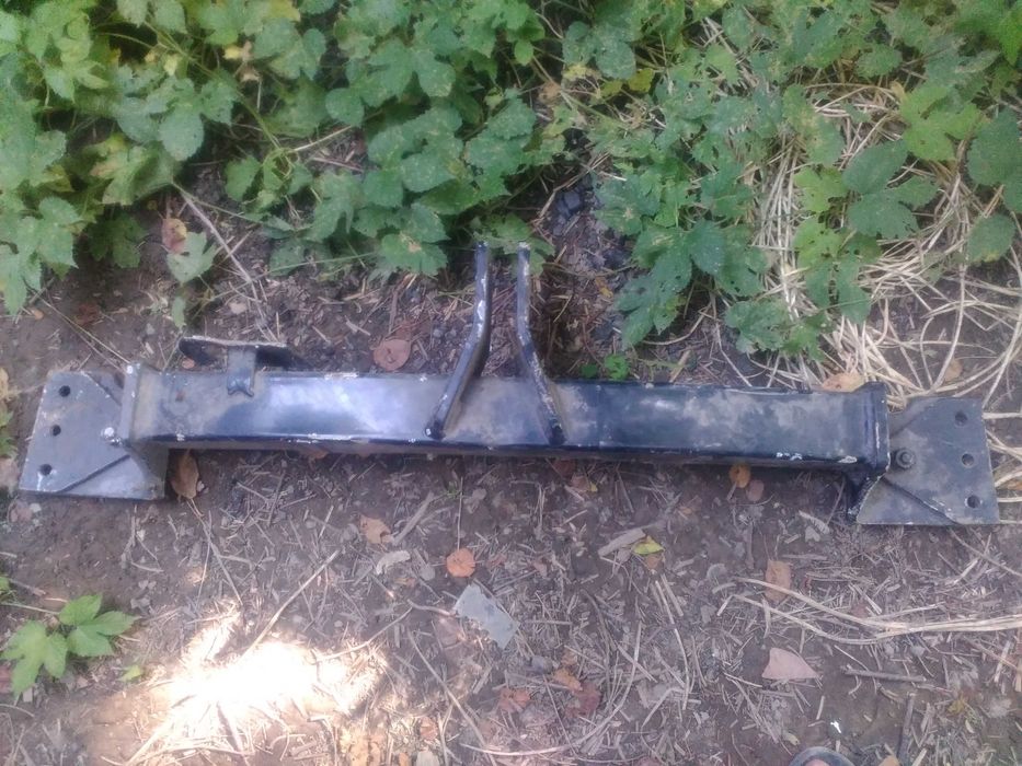 Фаркоп на Митсубиси Паджеро  2