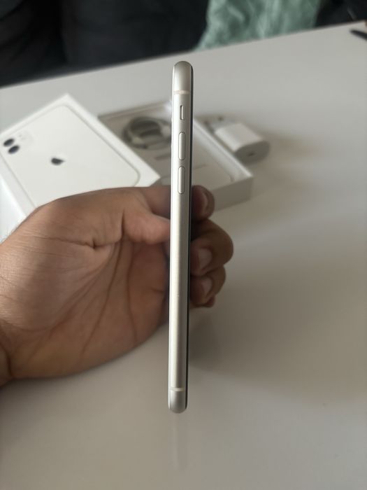 iPhone 11 64 GB, White