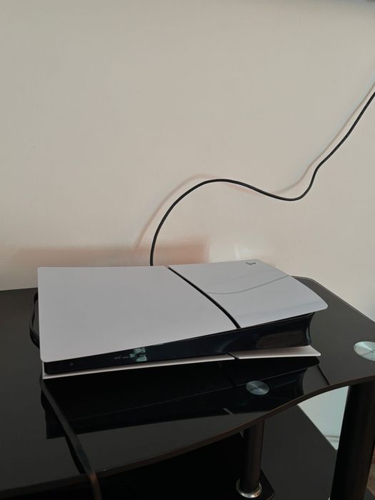 Продам PS5 Slim 1 tb