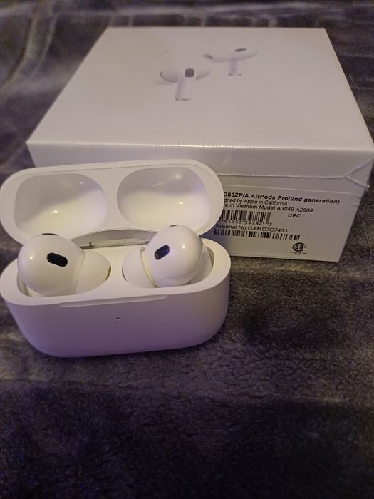 Apple AirPods Pro 2nd Gen USB-C – Complete Box